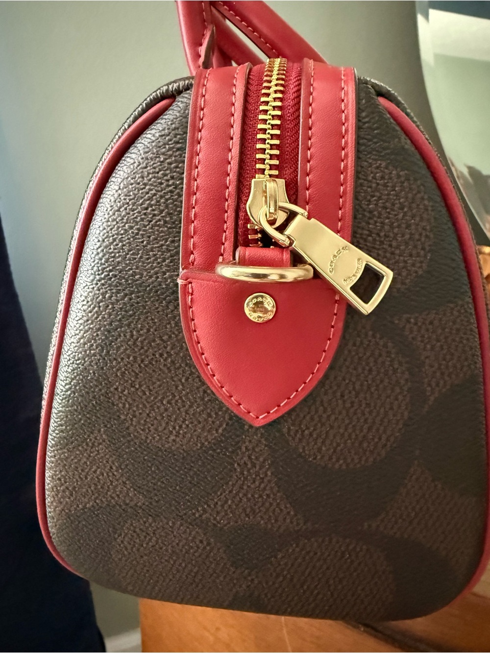 Coach Rowan in maxi signature canvas walnut/true red - Picture 3 of 8